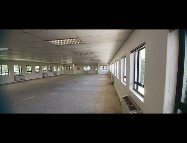 312M² OFFICE TO LET IN HYDE PARK
